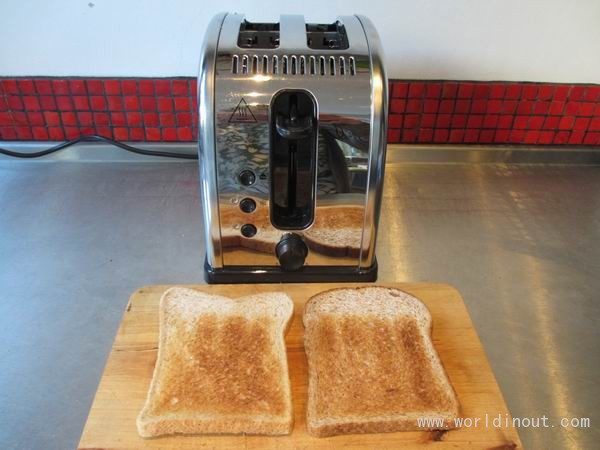 Russell Hobbs Legacy Toaster 5