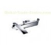 Chrome Singel Handle Wall Mounted Bath Taps , Double Holes with Chromed Surface