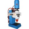 Pneumatic riveting machine