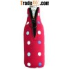 Foam wine bottle holder with zipper