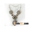 Fashion gem necklace
