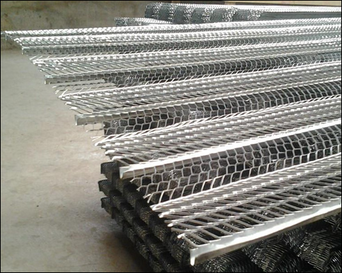 Standard 3.4 rib lath of galvanized iron expanded sheet for plaster, render, stucco in construction