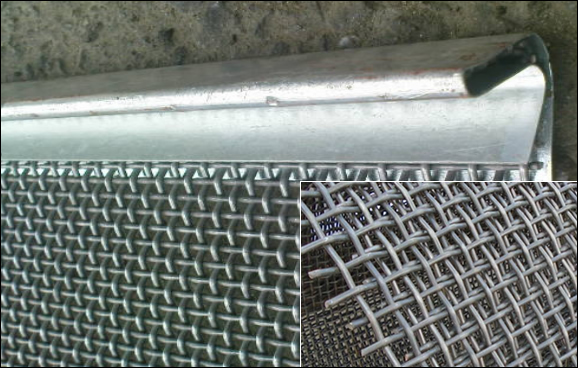 Steel plate hooked me<em></em>tal mesh with reinforcing edges hooks